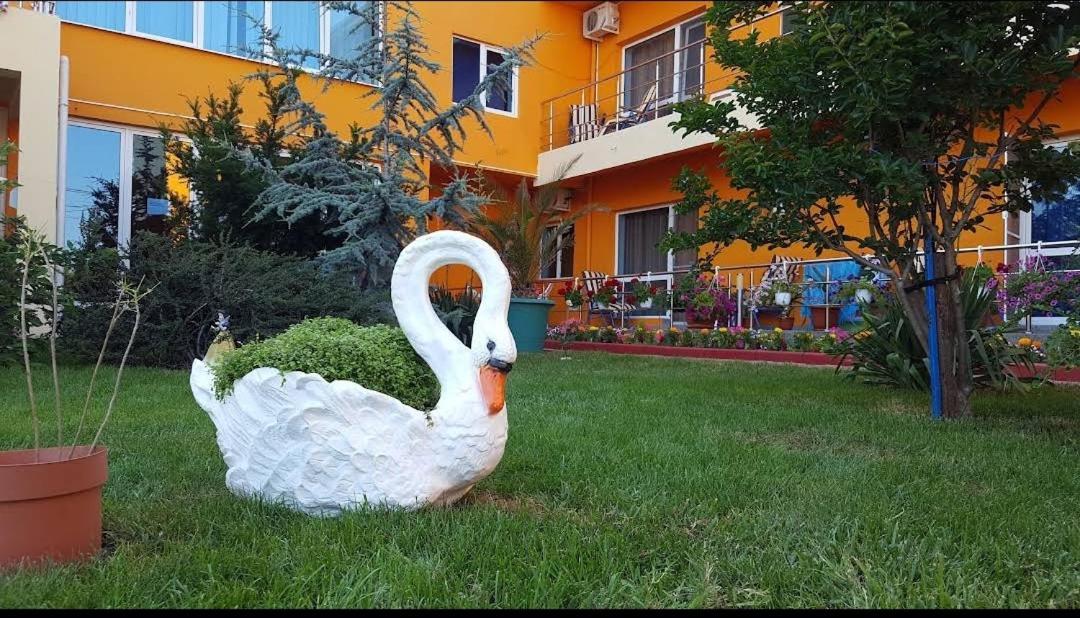 Vila Oranj Hotel Costinesti Buitenkant foto